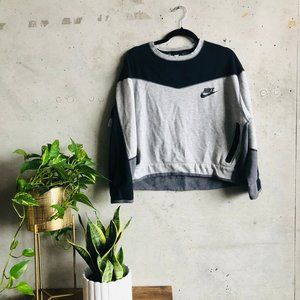 Nike Colorblock Pullover